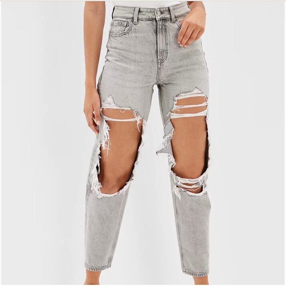 American Eagle 8 Mom Straight Women’s Jeans Gray Distressed Ripped High Rise